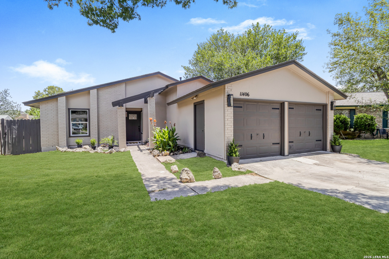 Clints Wls, San Antonio, TX 78245 #1