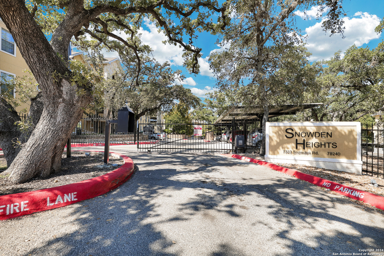 Snowden Rd, San Antonio, TX 78240