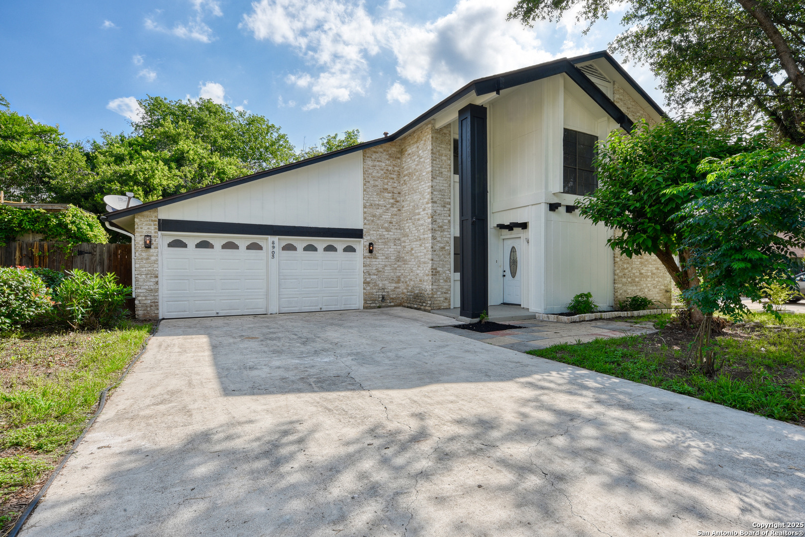 Ridge Sky St, San Antonio, TX 78250