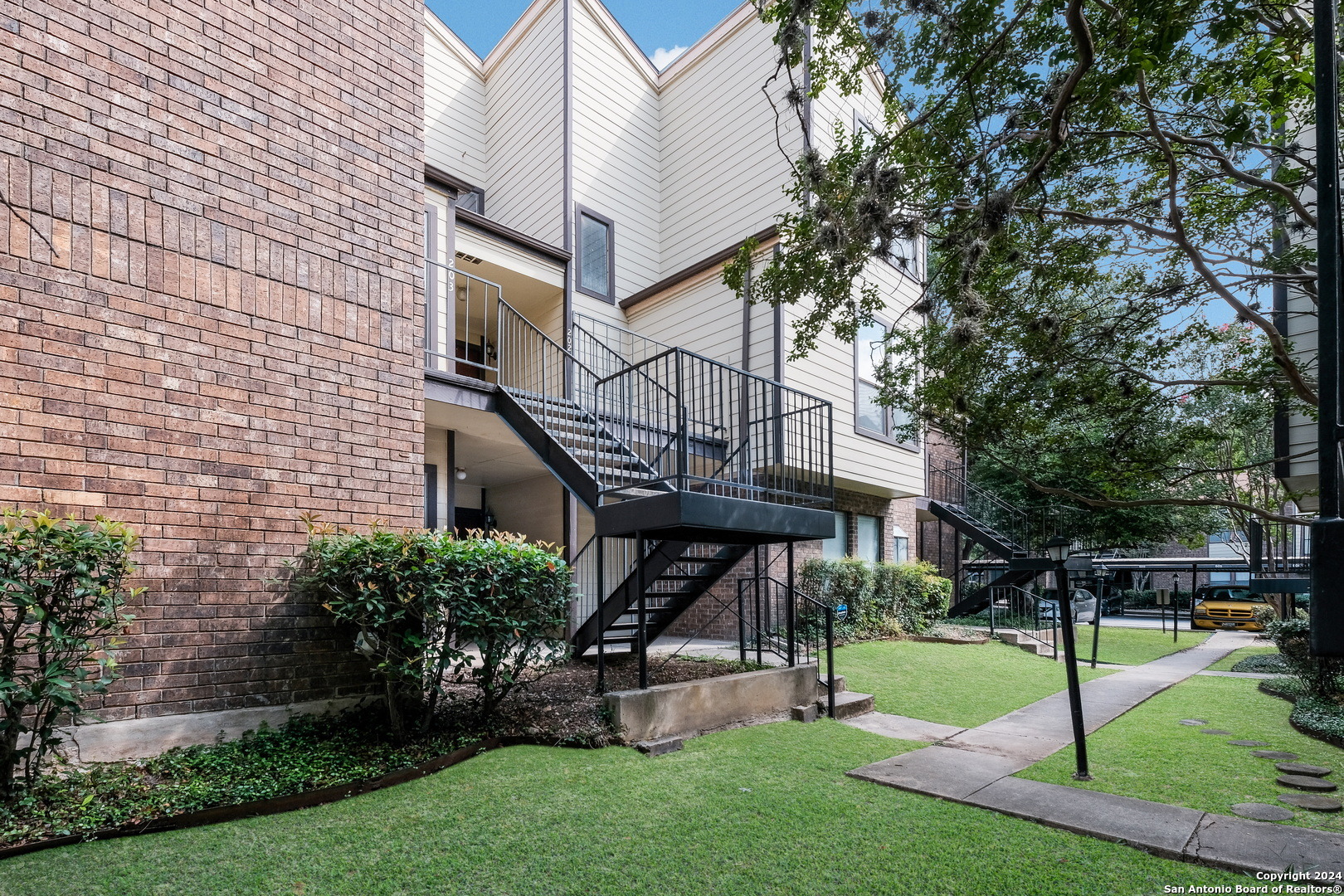 Babcock Rd, San Antonio, TX 78229
