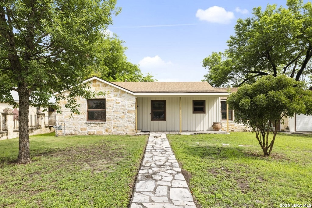Lewis Ave, Kerrville, TX 78028 #1