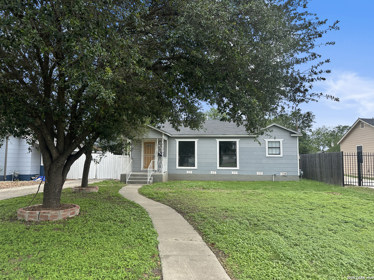Ashby Pl, San Antonio, TX 78228