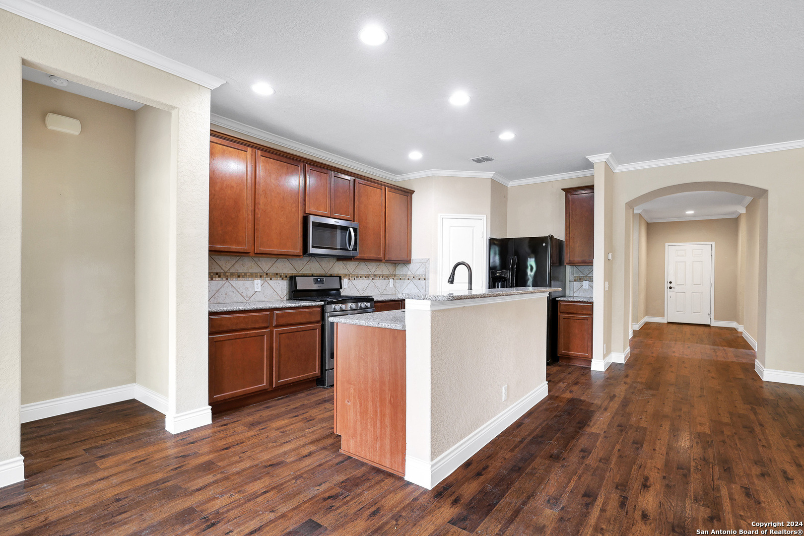 Eaton Rd, Pennsville, NJ 08070
