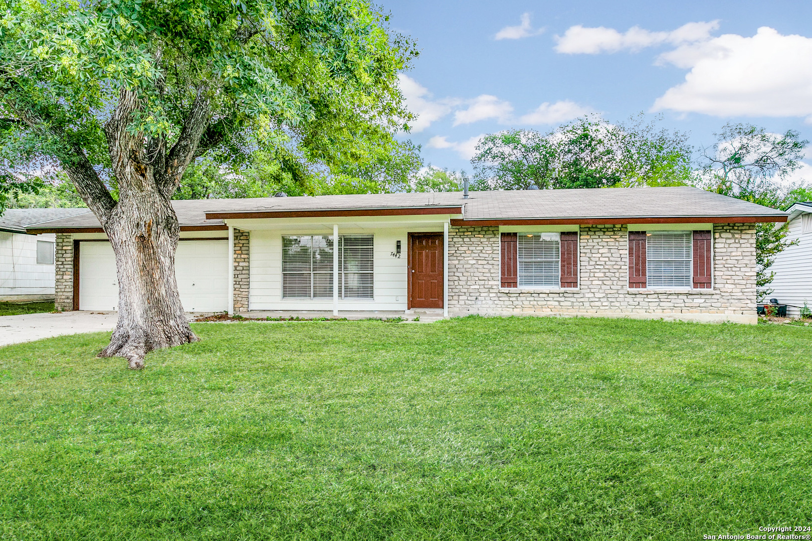 Castle Trail Dr, San Antonio, TX 78218 #1