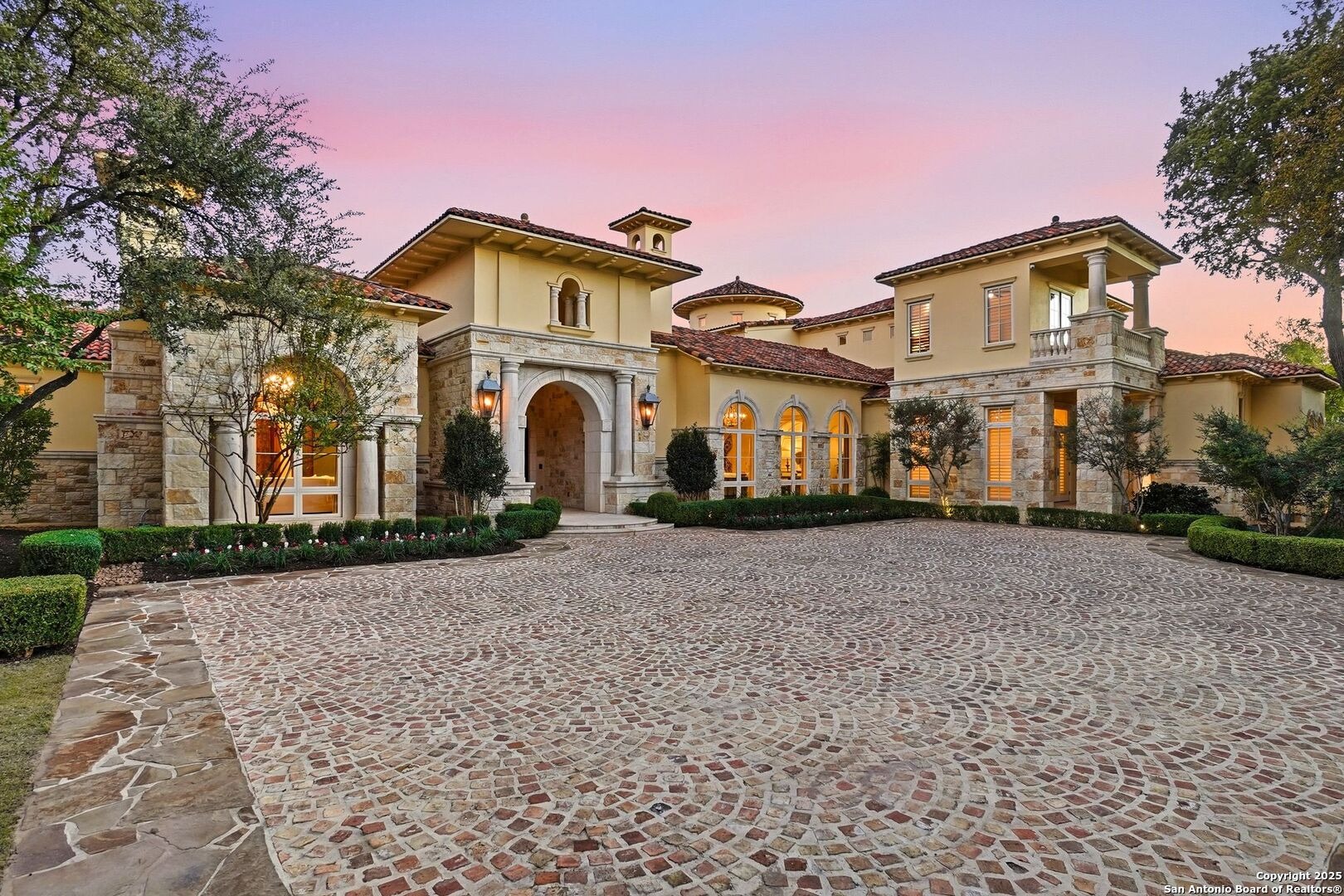 Tower Dr, San Antonio, TX 78232