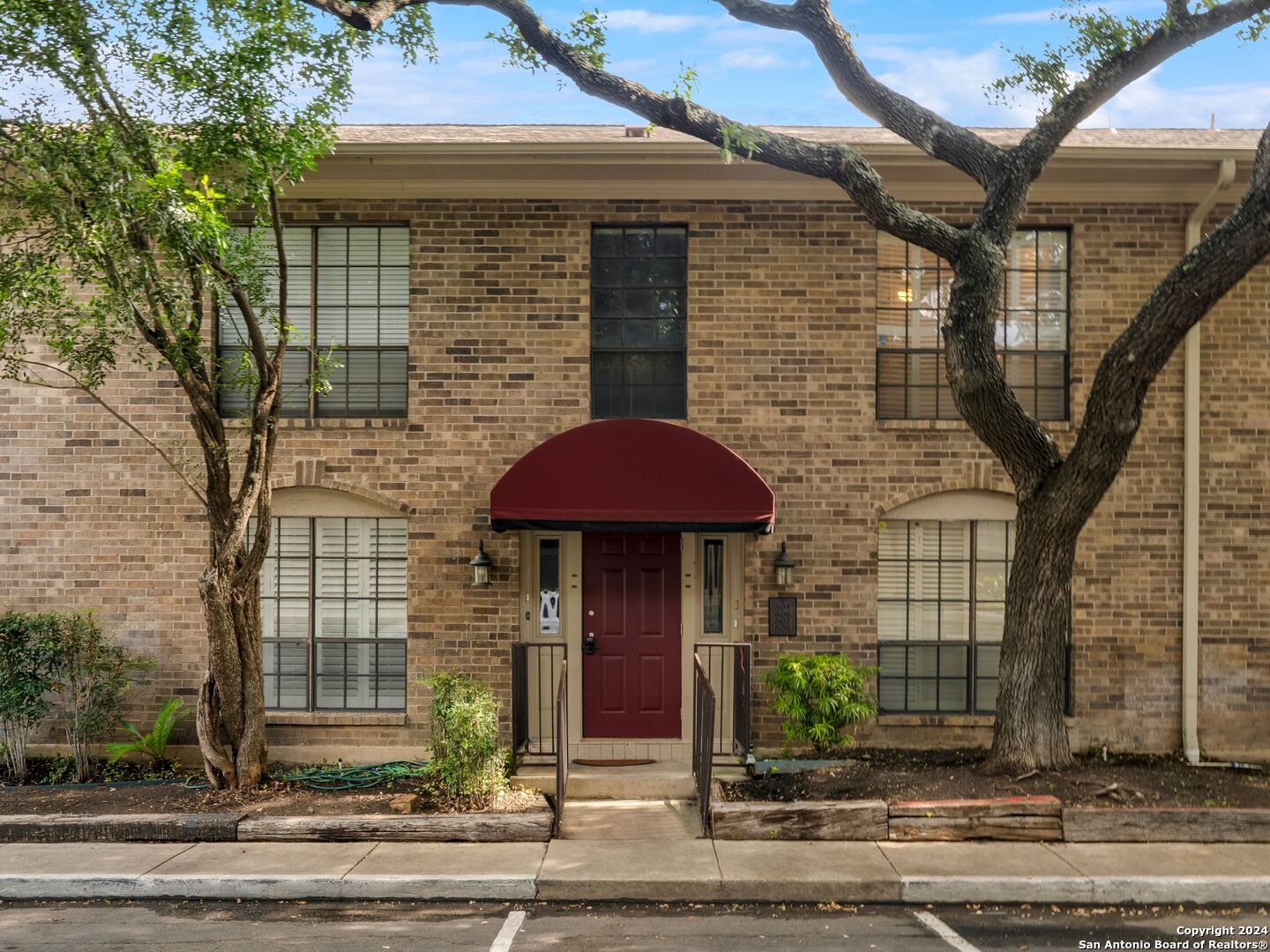 Broadway , San Antonio, TX 78209