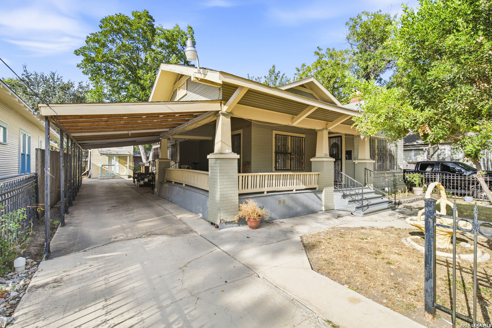 Devine St, San Antonio, TX 78210 #1