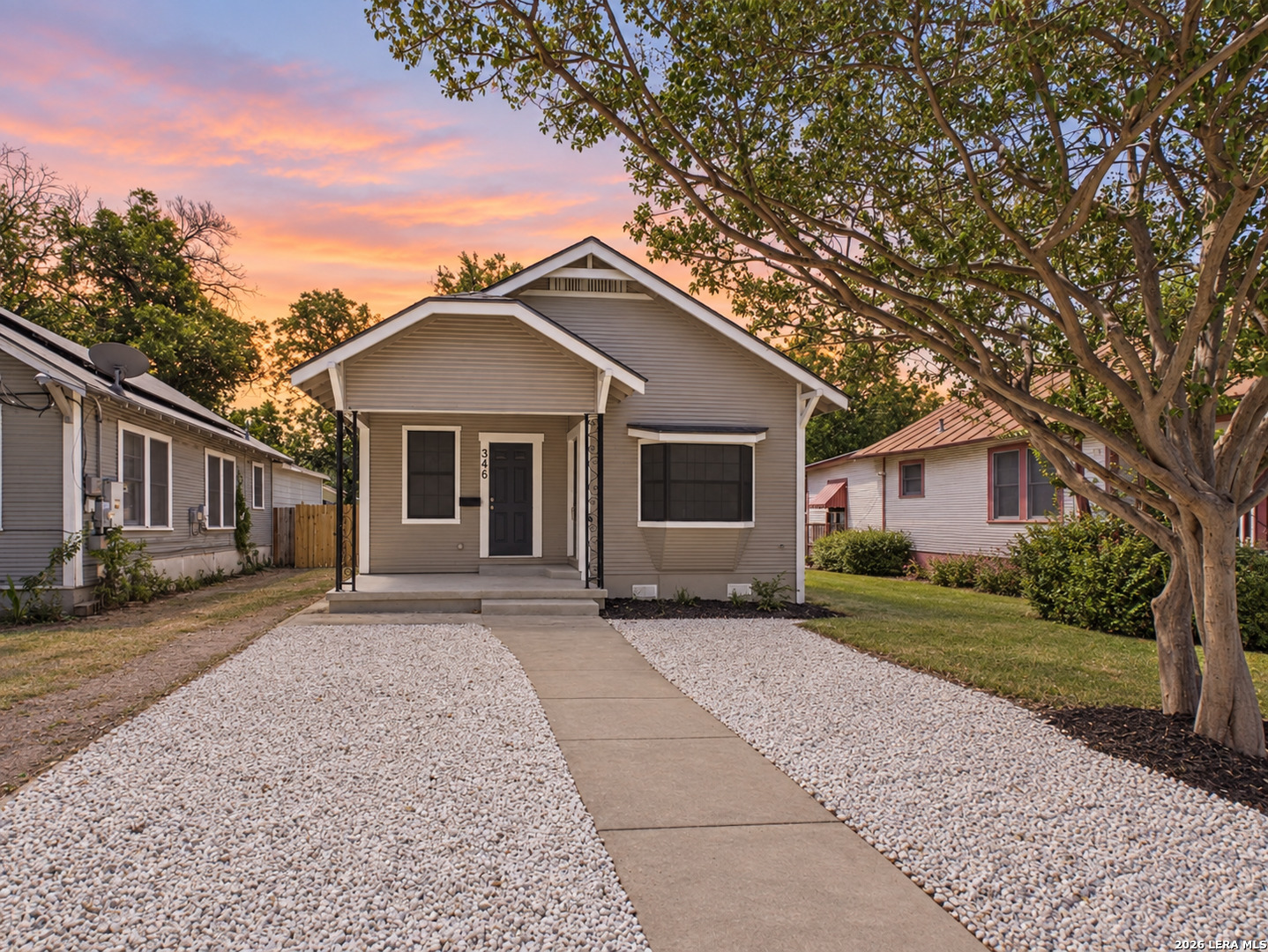 Thompson Pl, San Antonio, TX 78225