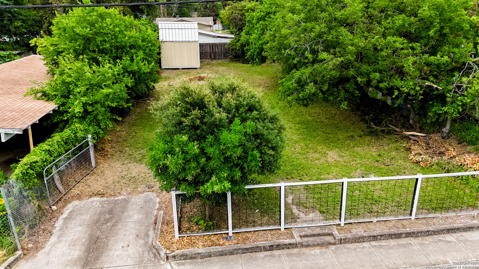 Furnish Ave, San Antonio, TX 78204 #1