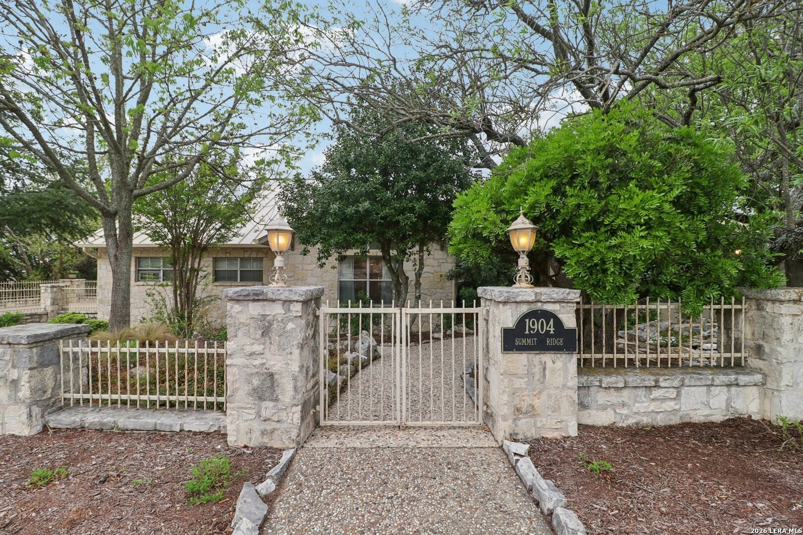 Summit Ridge Dr, Kerrville, TX 78028 #1