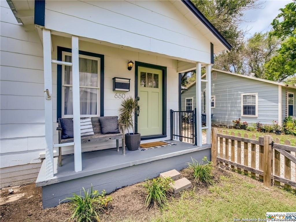 Guenther Ave, New Braunfels, TX 78130 #1