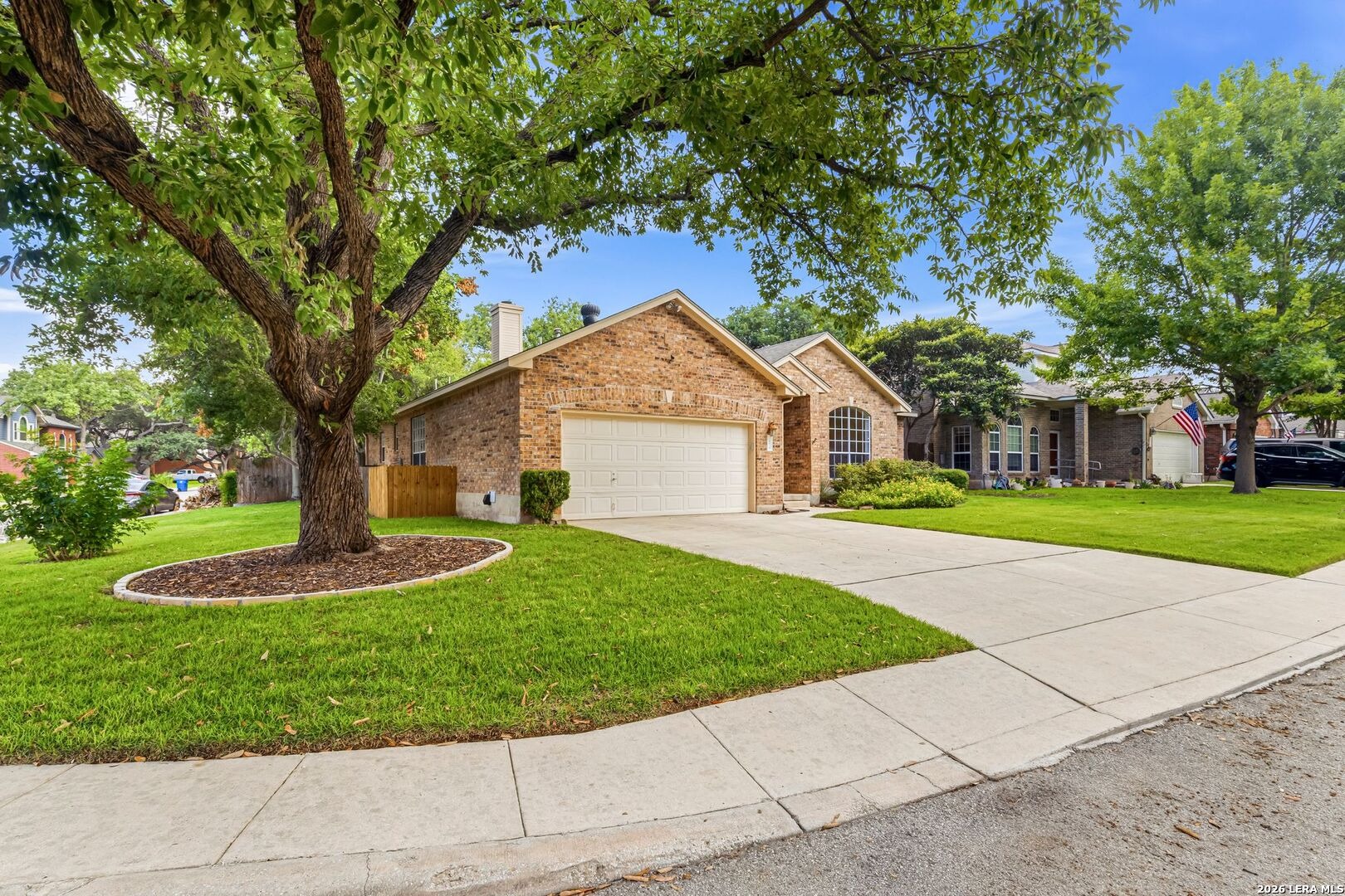 Pemoak Dr, San Antonio, TX 78240