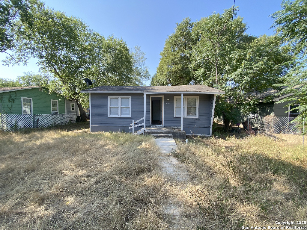 Corliss , San Antonio, TX 78220