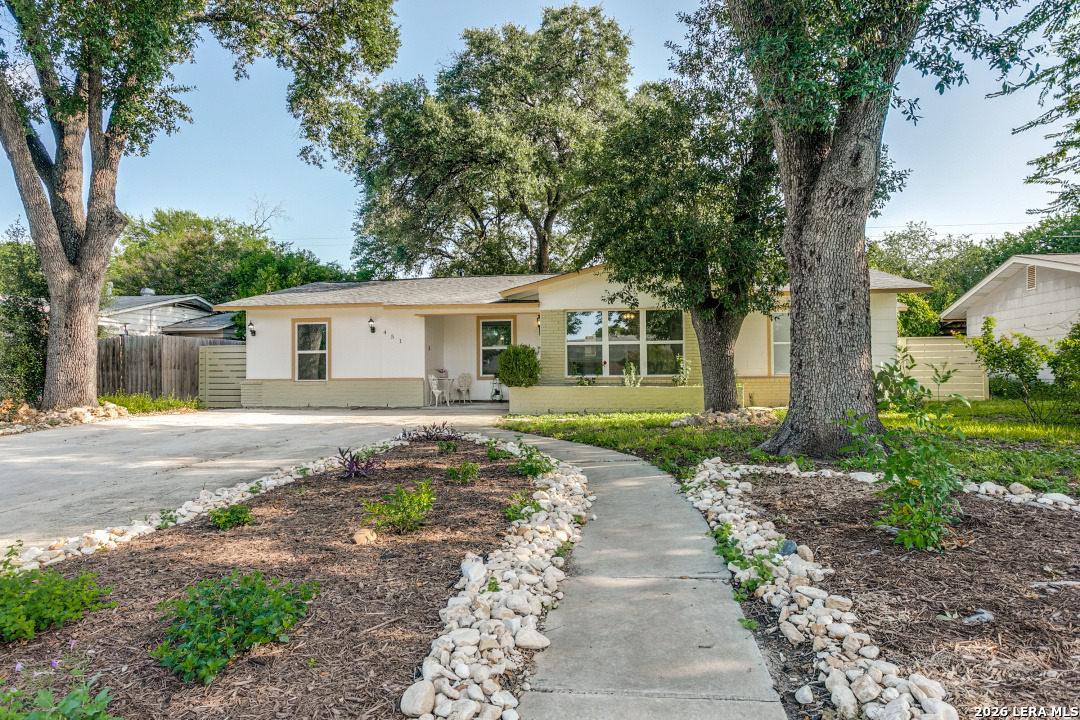 Hialeah Ave, San Antonio, TX 78218