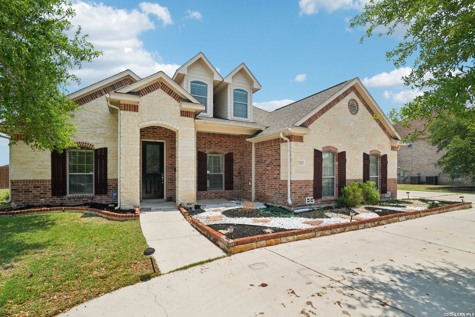 Laura Hts, Schertz, TX 78154