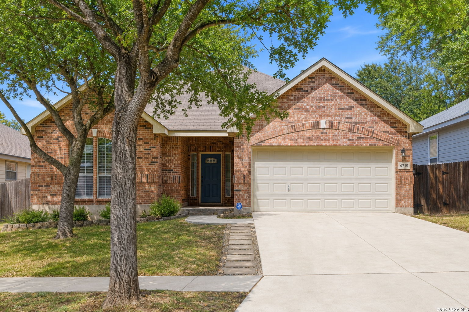 Emden Holw, San Antonio, TX 78247