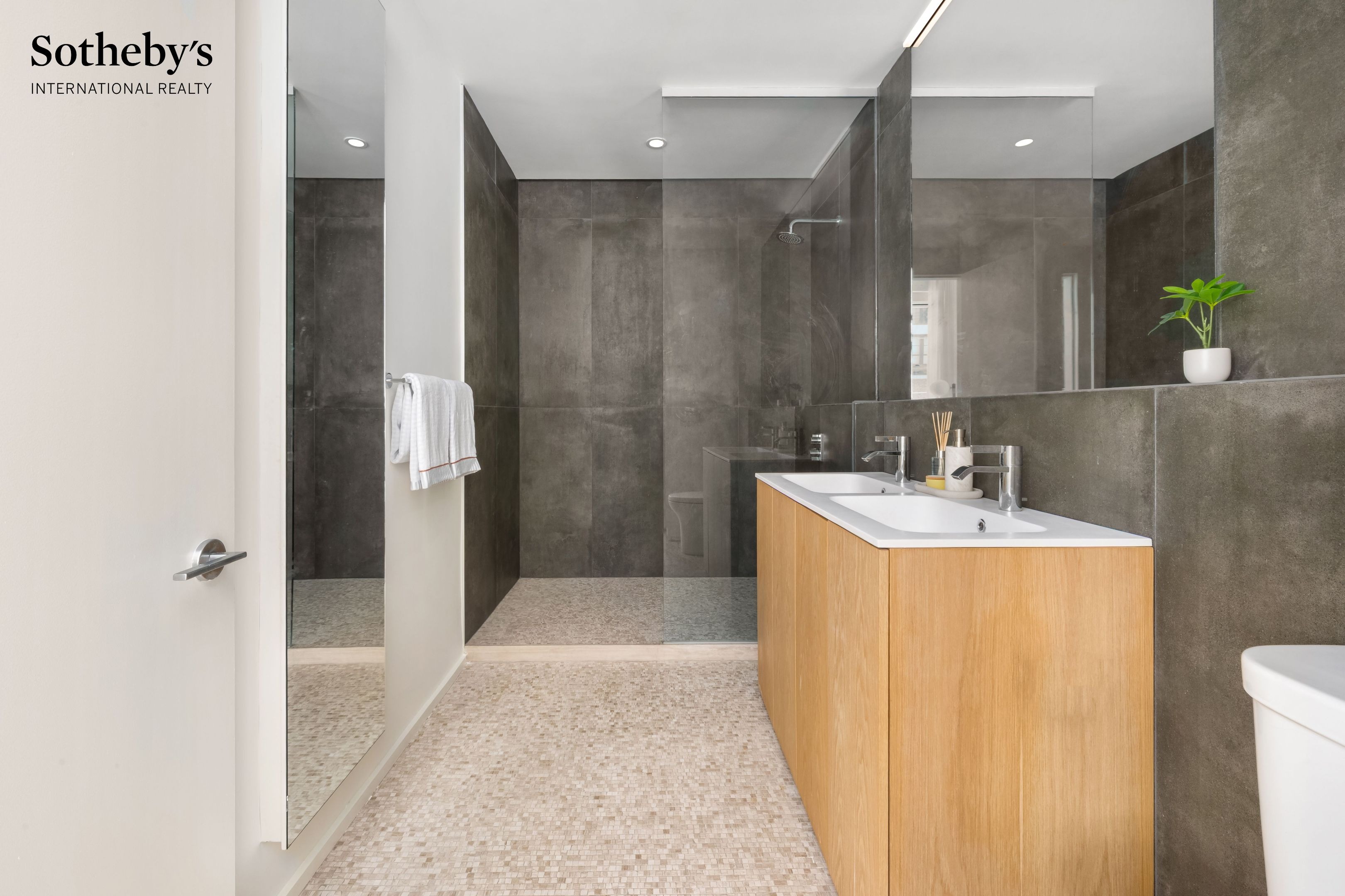 Plymouth St, Brooklyn, NY 11201 #1