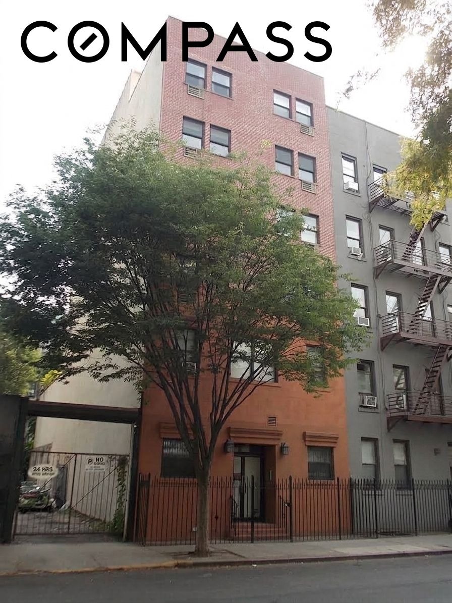 49th St, New York, NY 10019