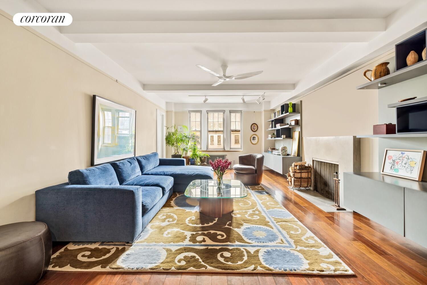 Christopher St, New York, NY 10014