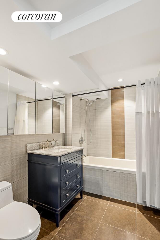 5th St, Brooklyn, NY 11211
