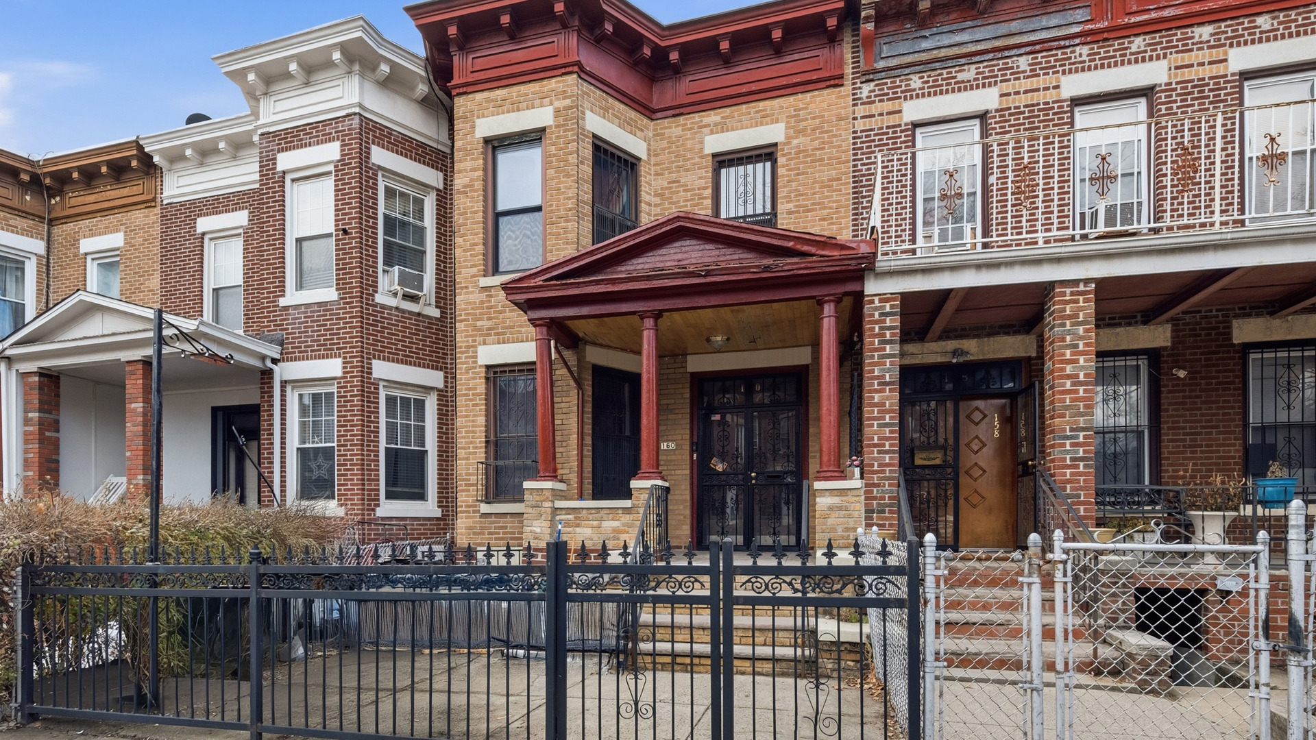 31st St, Brooklyn, NY 11226