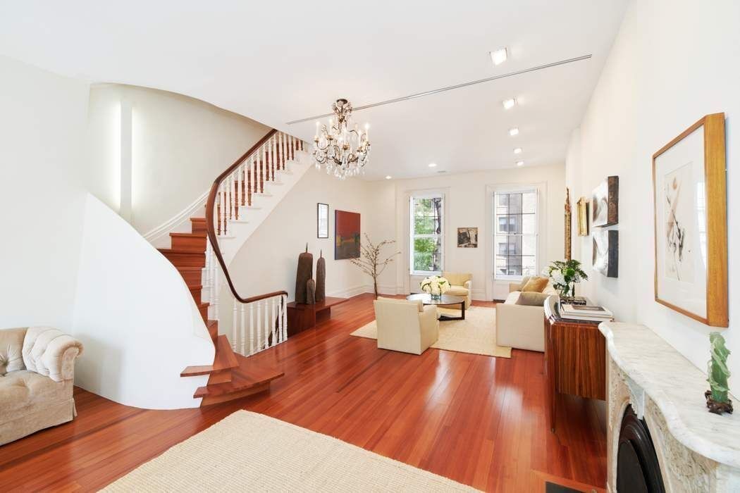 62nd St, New York, NY 10065
