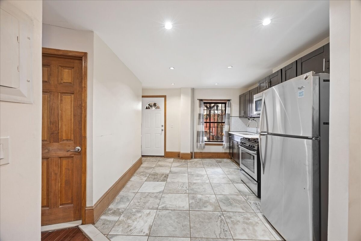 Lexington Ave, Brooklyn, NY 11221 #1