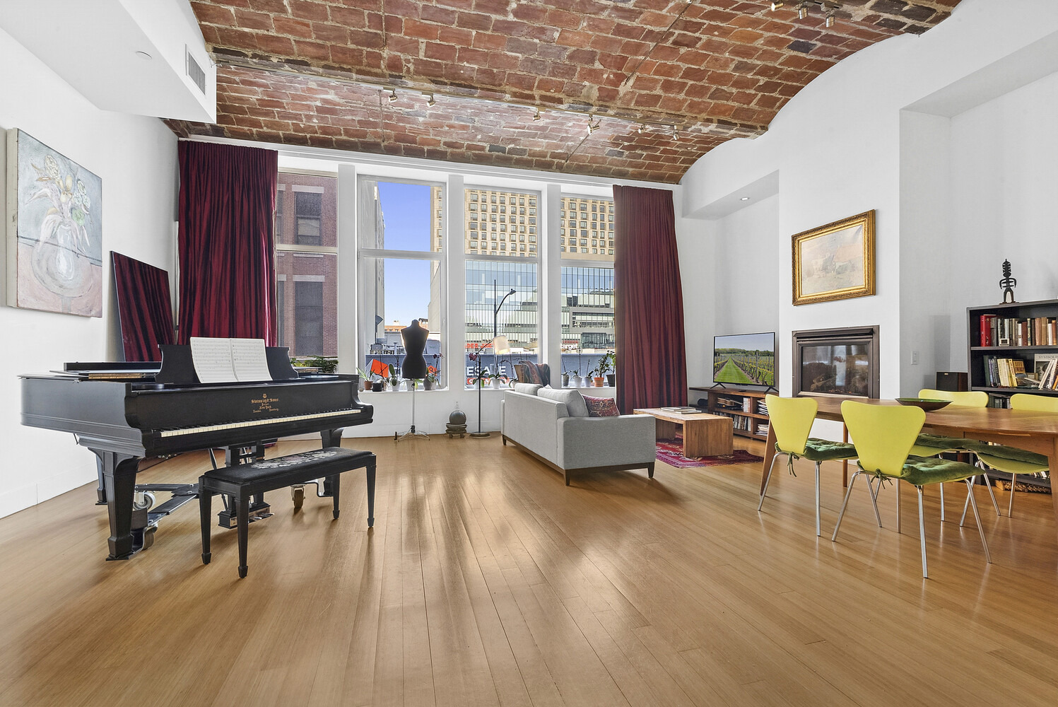 124th St, New York, NY 10027