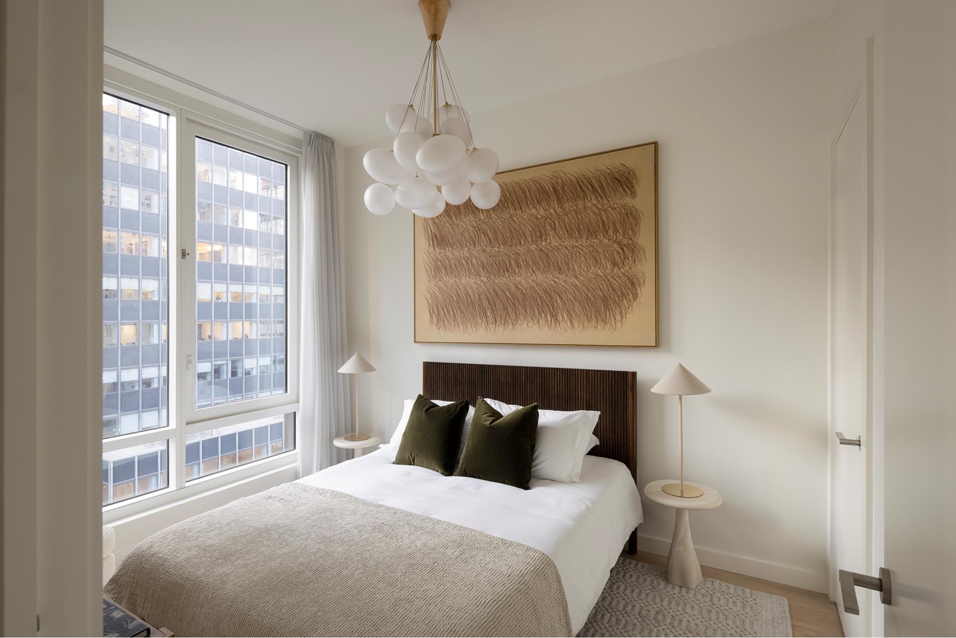 47th St, New York, NY 10017 #1
