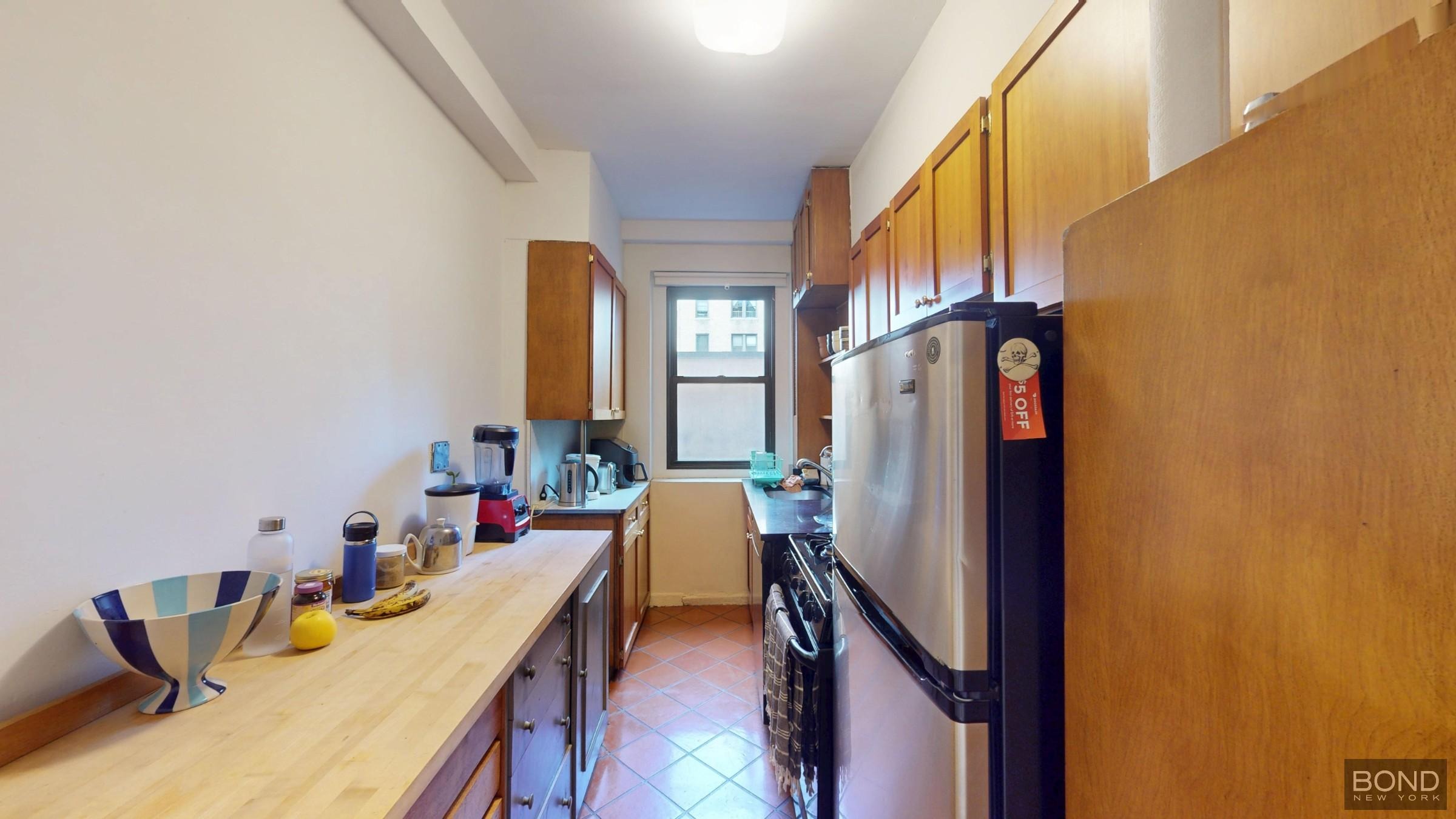 84th St, New York, NY 10024