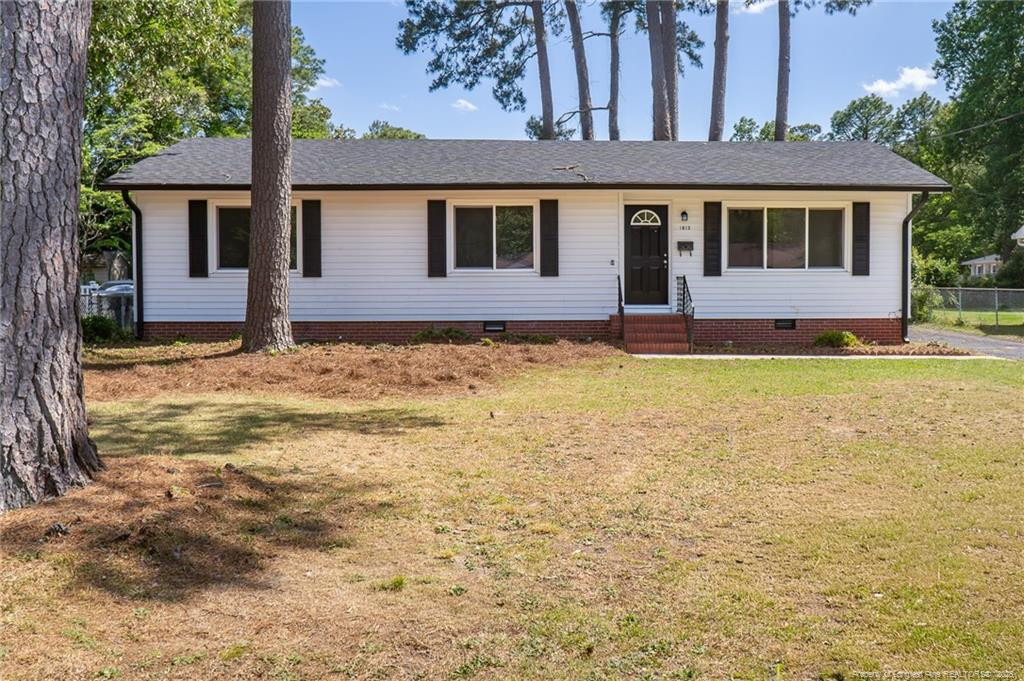 Manteo St, Fayetteville, NC 28303