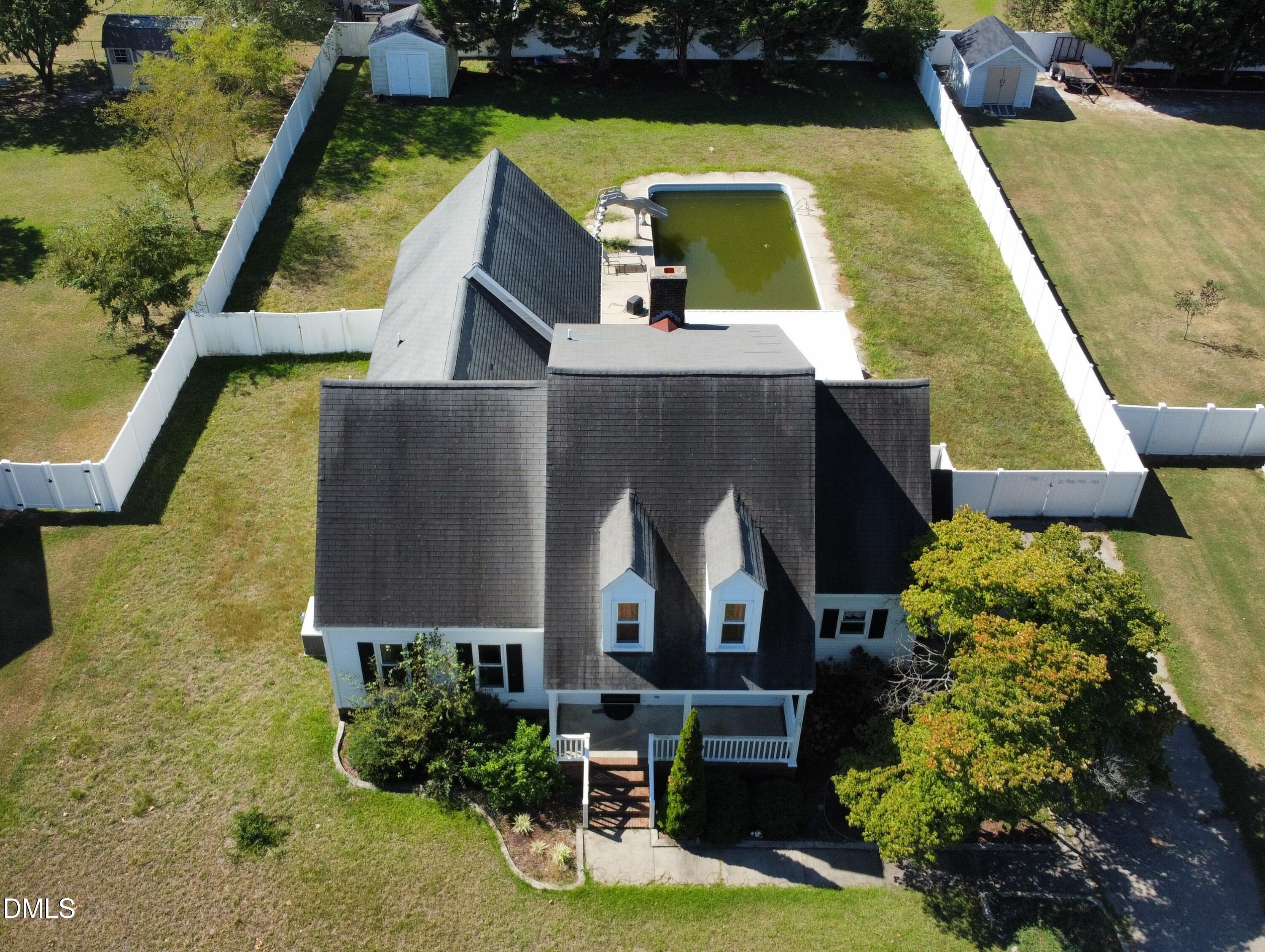 Bobwhite Trl, Wilson, NC 27896