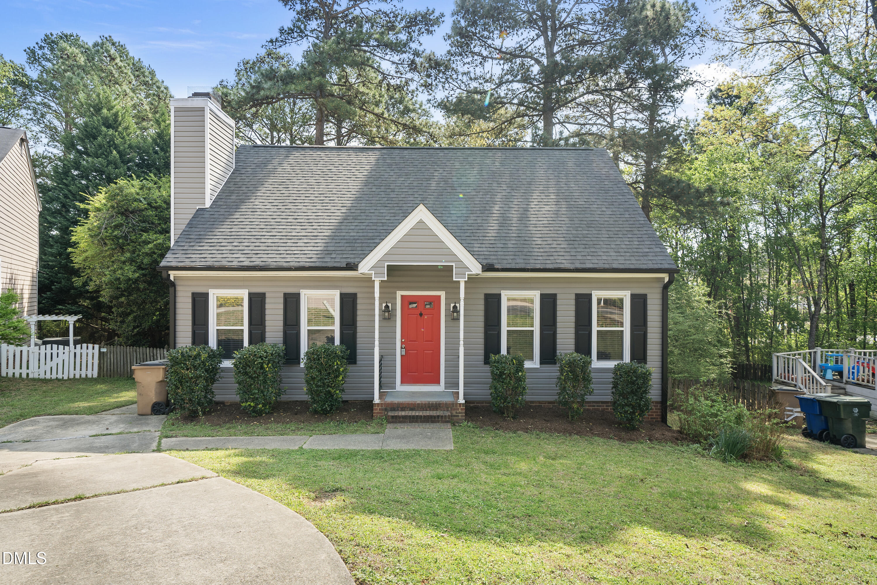 Bellingham Cir, Raleigh, NC 27615