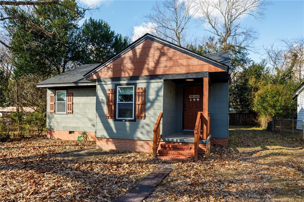 Gertrude St, Fayetteville, NC 28303