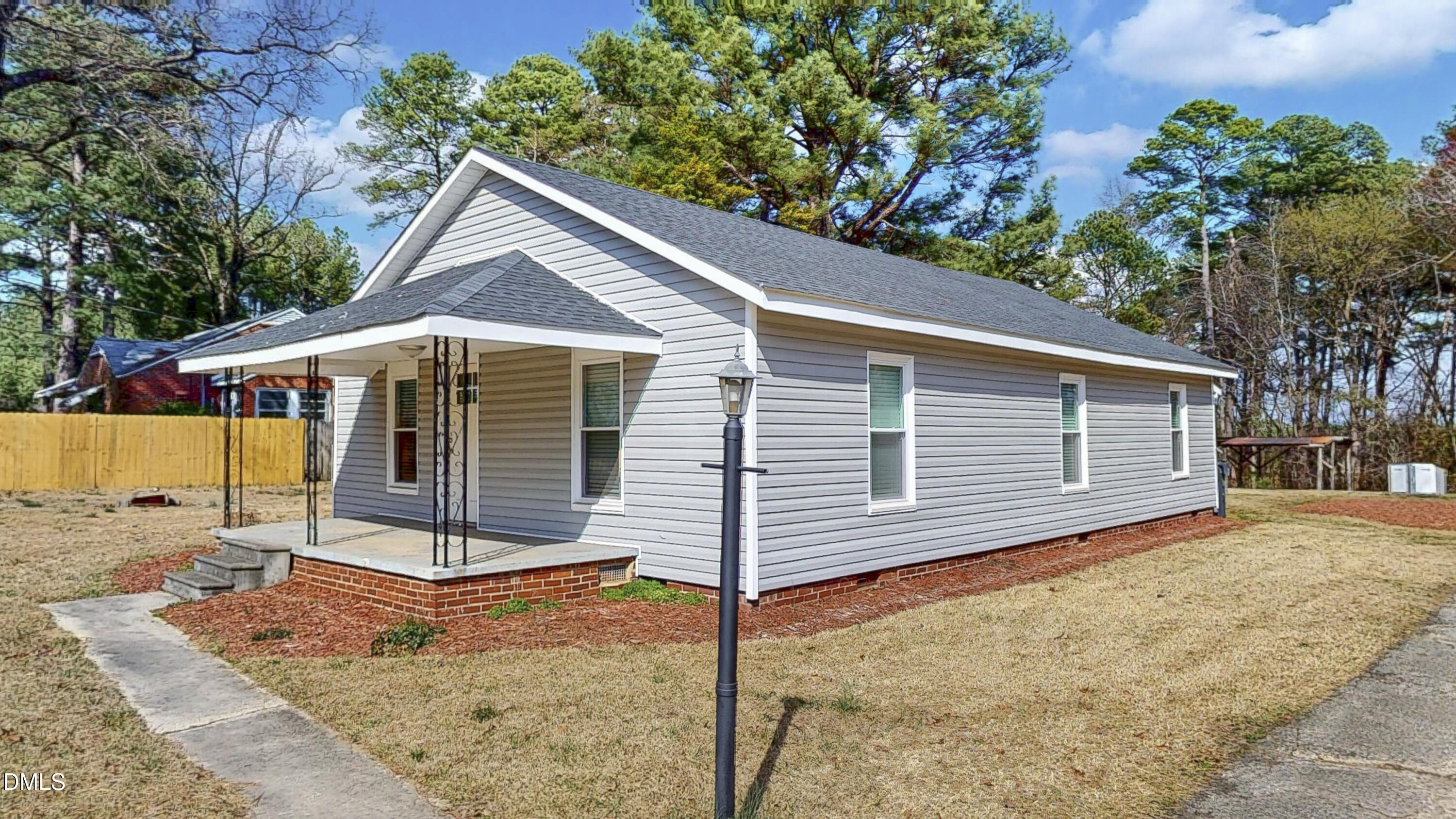 Hawkins Ave, Sanford, NC 27330