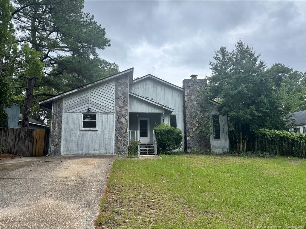 Deep Hollow Ct, Fayetteville, NC 28311