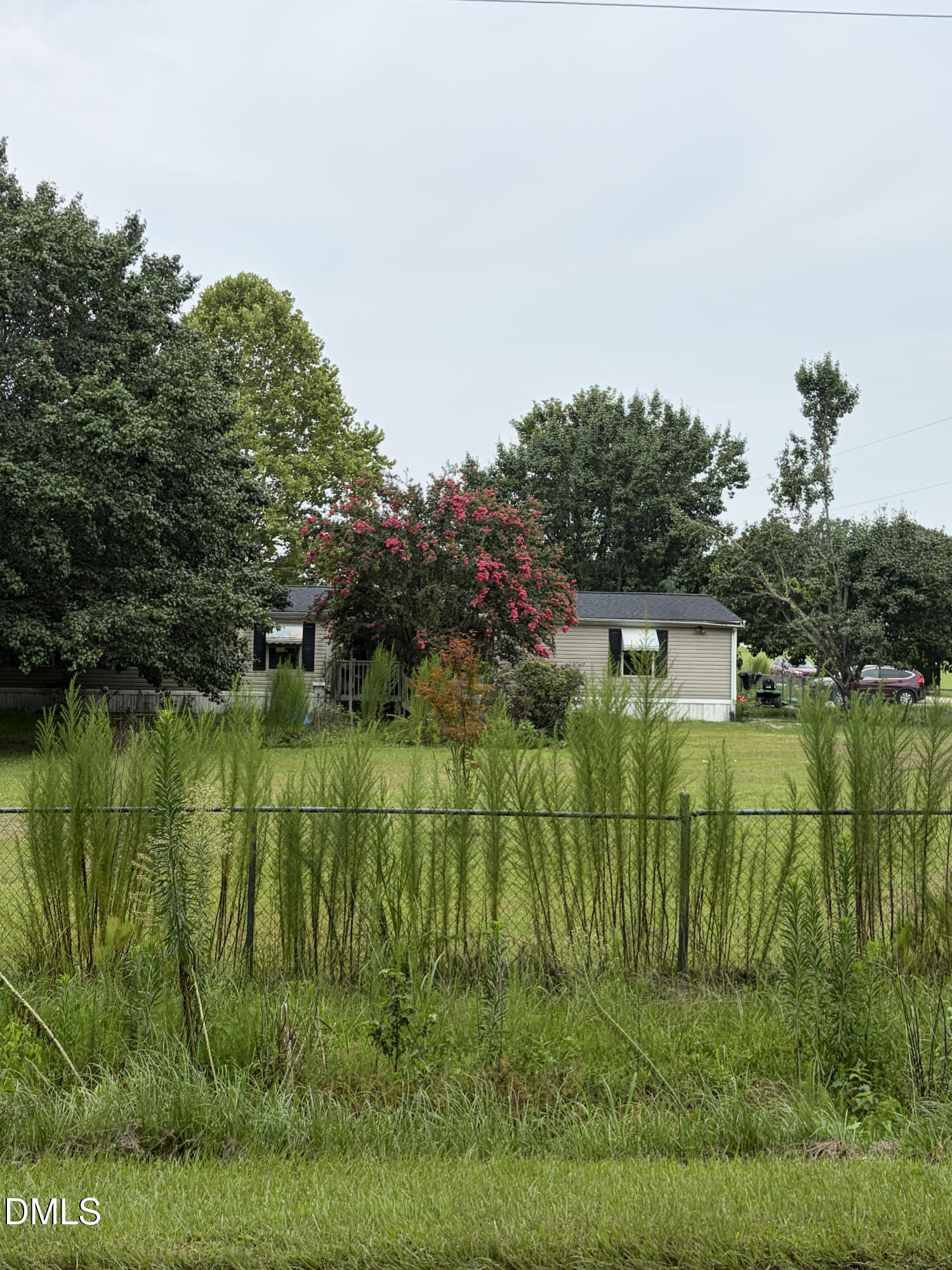 Lois Ln, Clayton, NC 27520