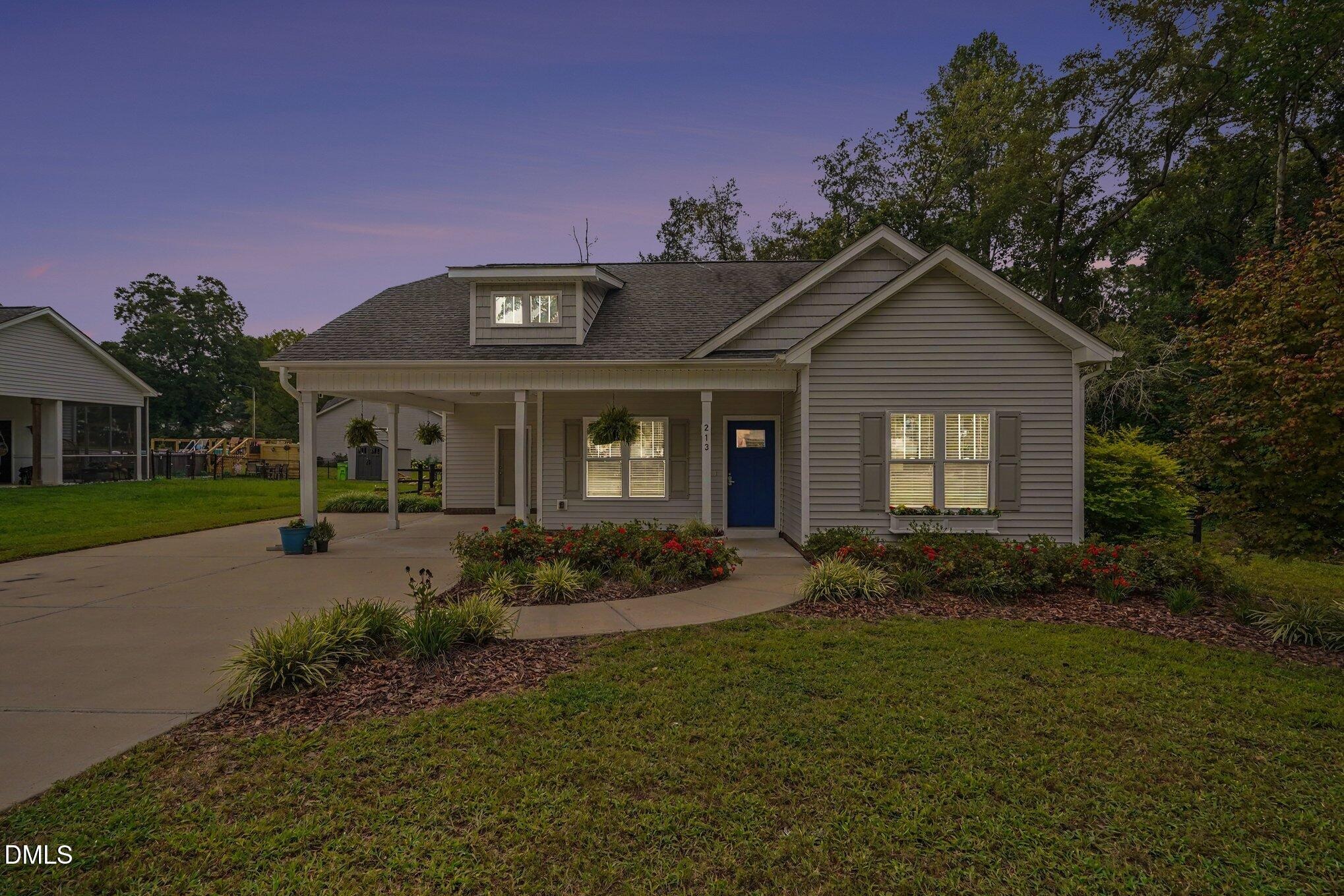 Massengill St, Four Oaks, NC 27524