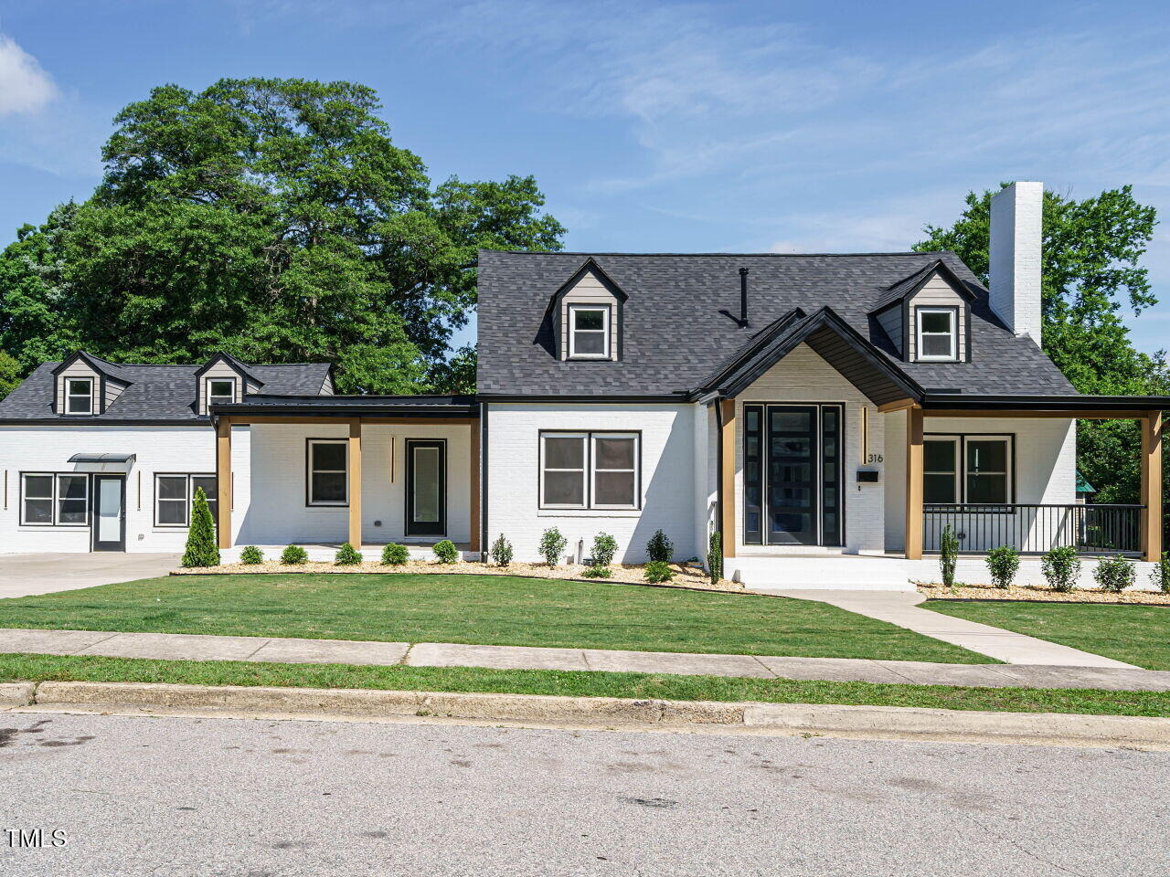 Barbour St, Clayton, NC 27520