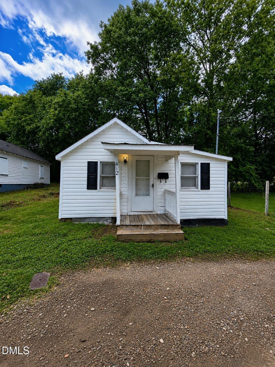 Brick St, Henderson, NC 27536