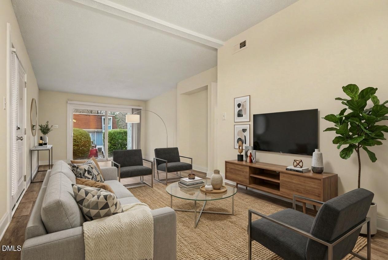 Longstreet Dr, Raleigh, NC 27615
