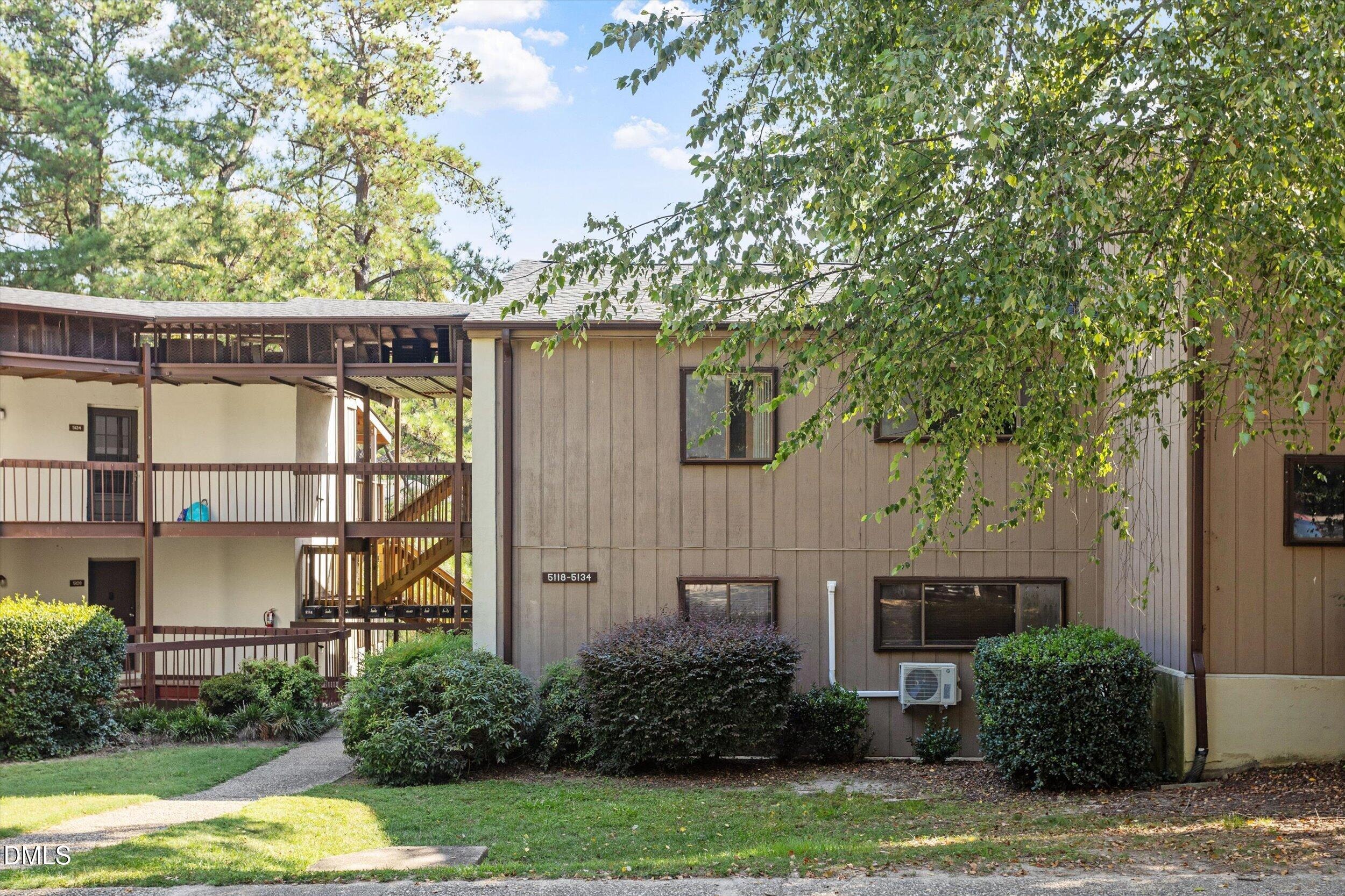 Flint Ridge Pl, Raleigh, NC 27609