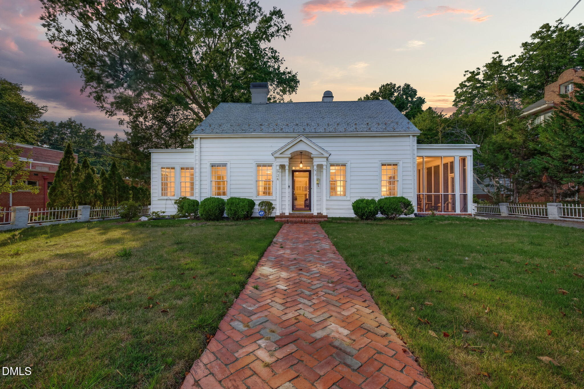 Chestnut St, Henderson, NC 27536