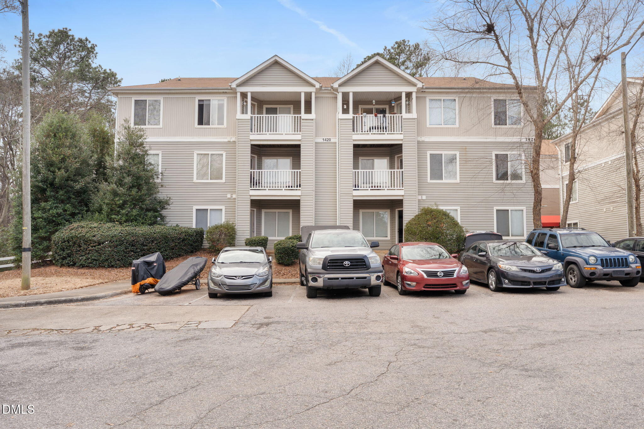 Collegiate Cir, Raleigh, NC 27606