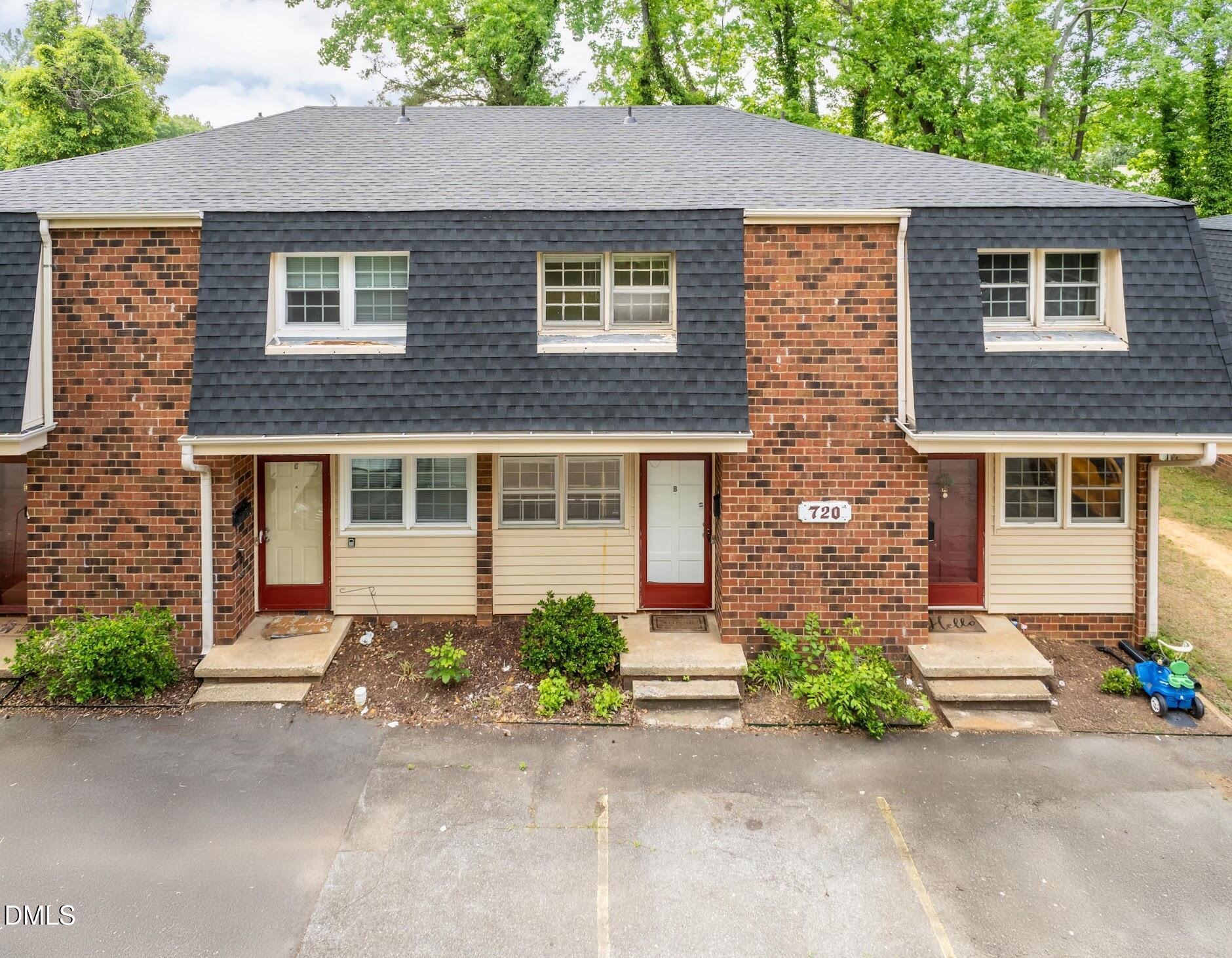 Shawnee Dr, Burlington, NC 27215