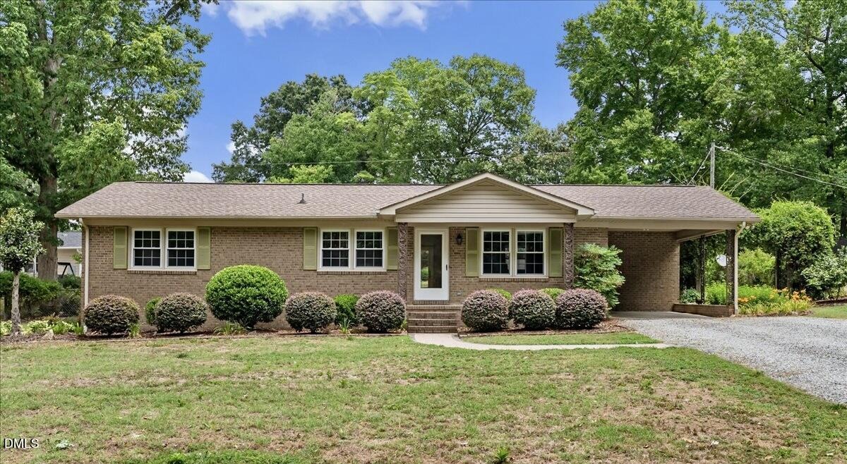 Barwick Dr, Durham, NC 27704