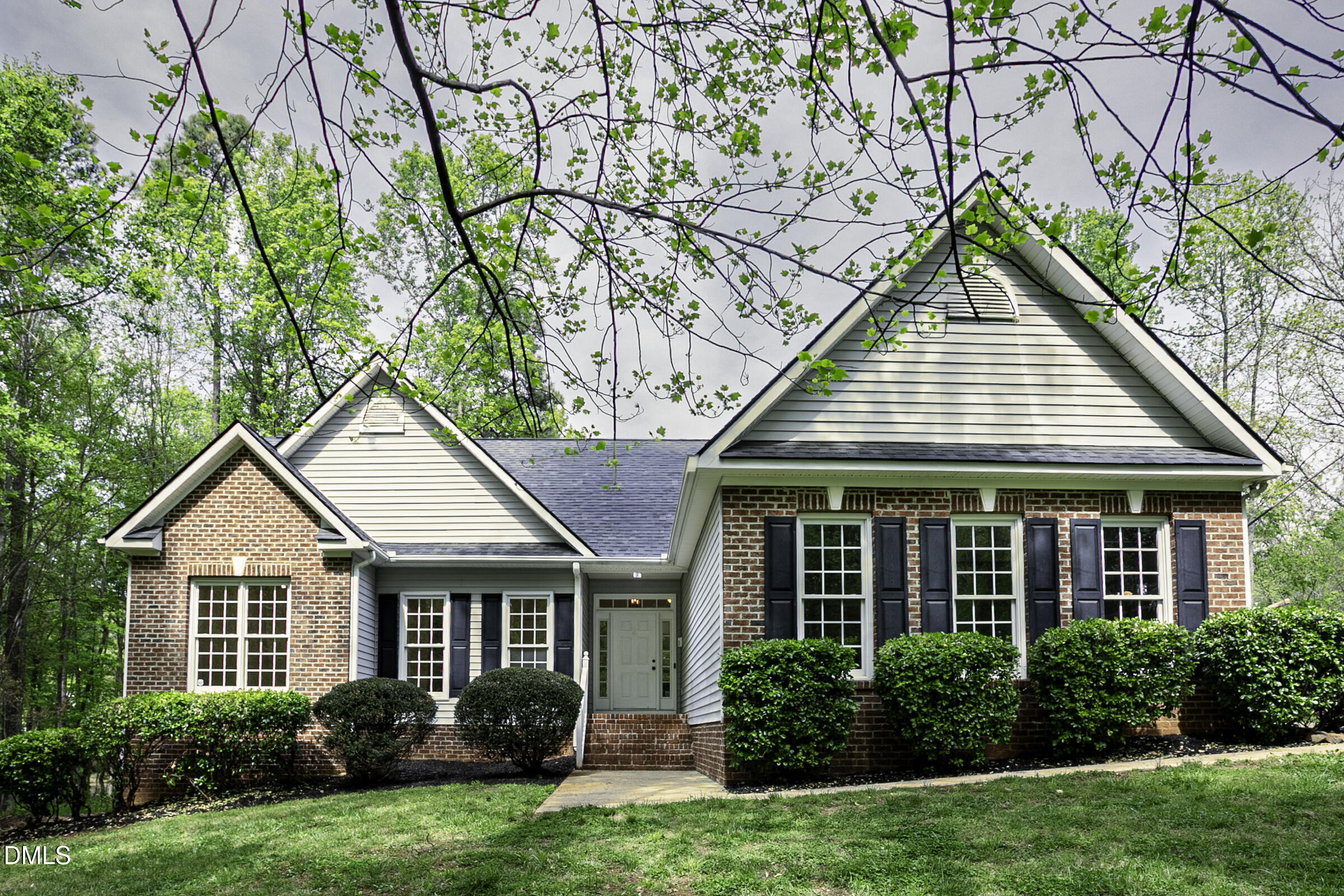 Gaya Ct, Hillsborough, NC 27278