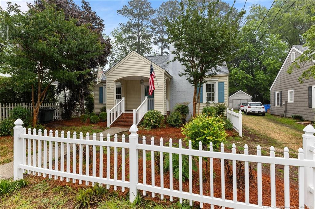 Ellington St, Fayetteville, NC 28305