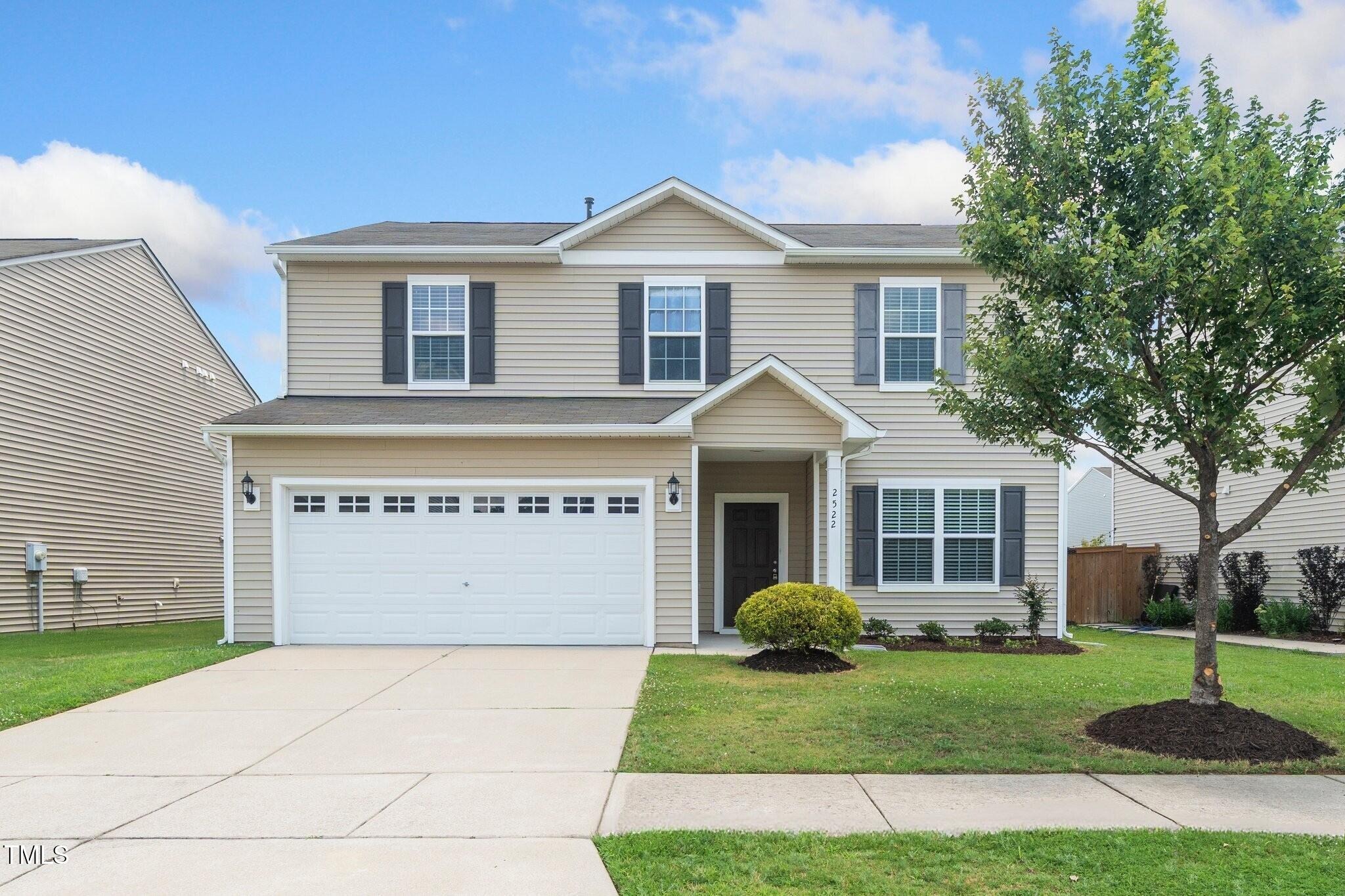 Dalmahoy Ln, Fuquay Varina, NC 27526