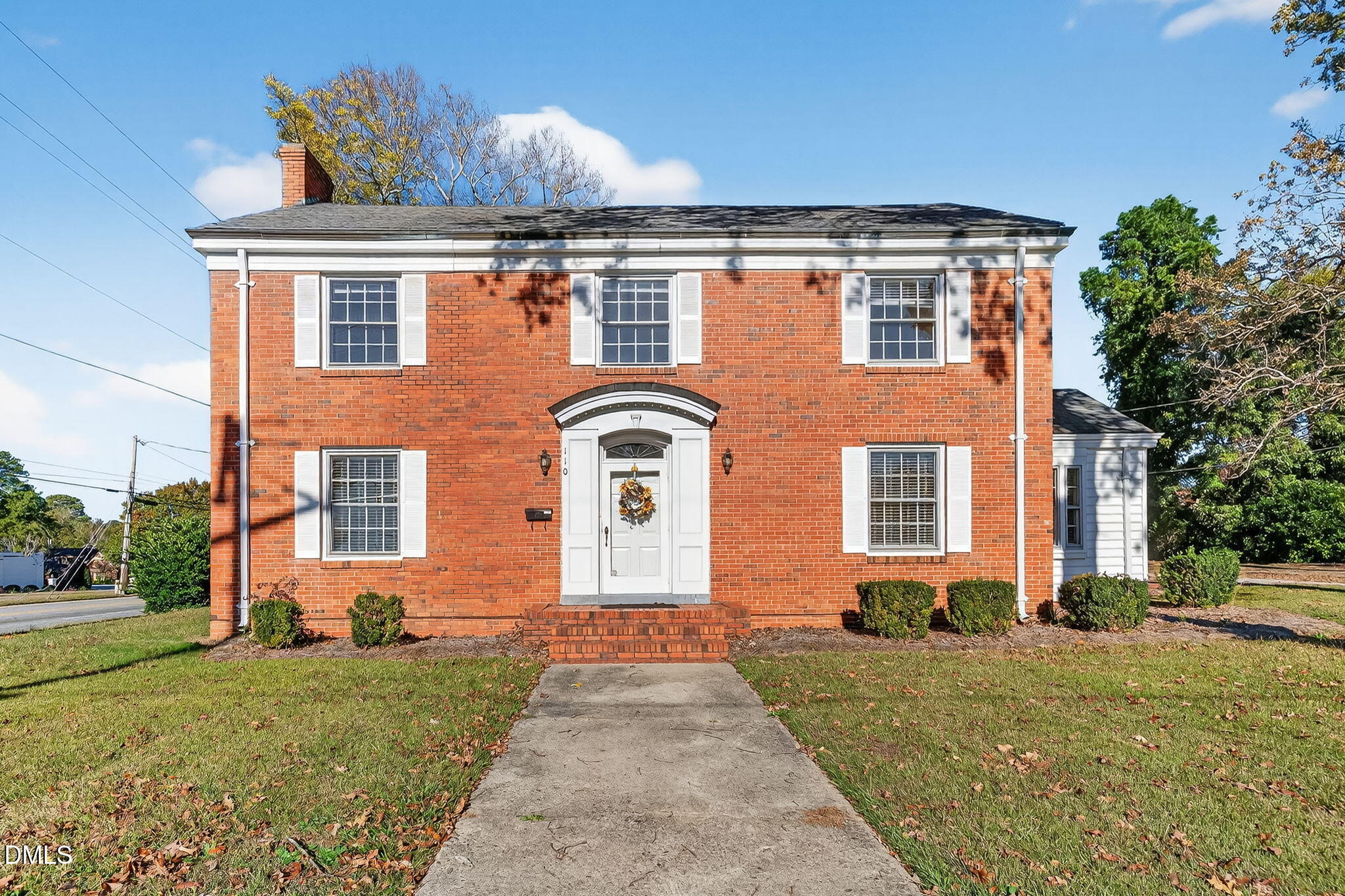 Layton Ave, Dunn, NC 28334